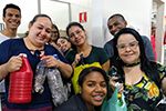 Curso de Pedagogia entrega arrecada&ccedil;&atilde;o do Lacre Solid&aacute;rio